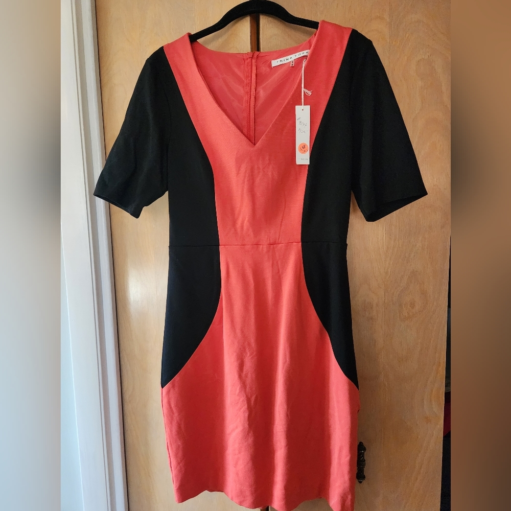 Trina Turk A line dress - size 6 - NWT